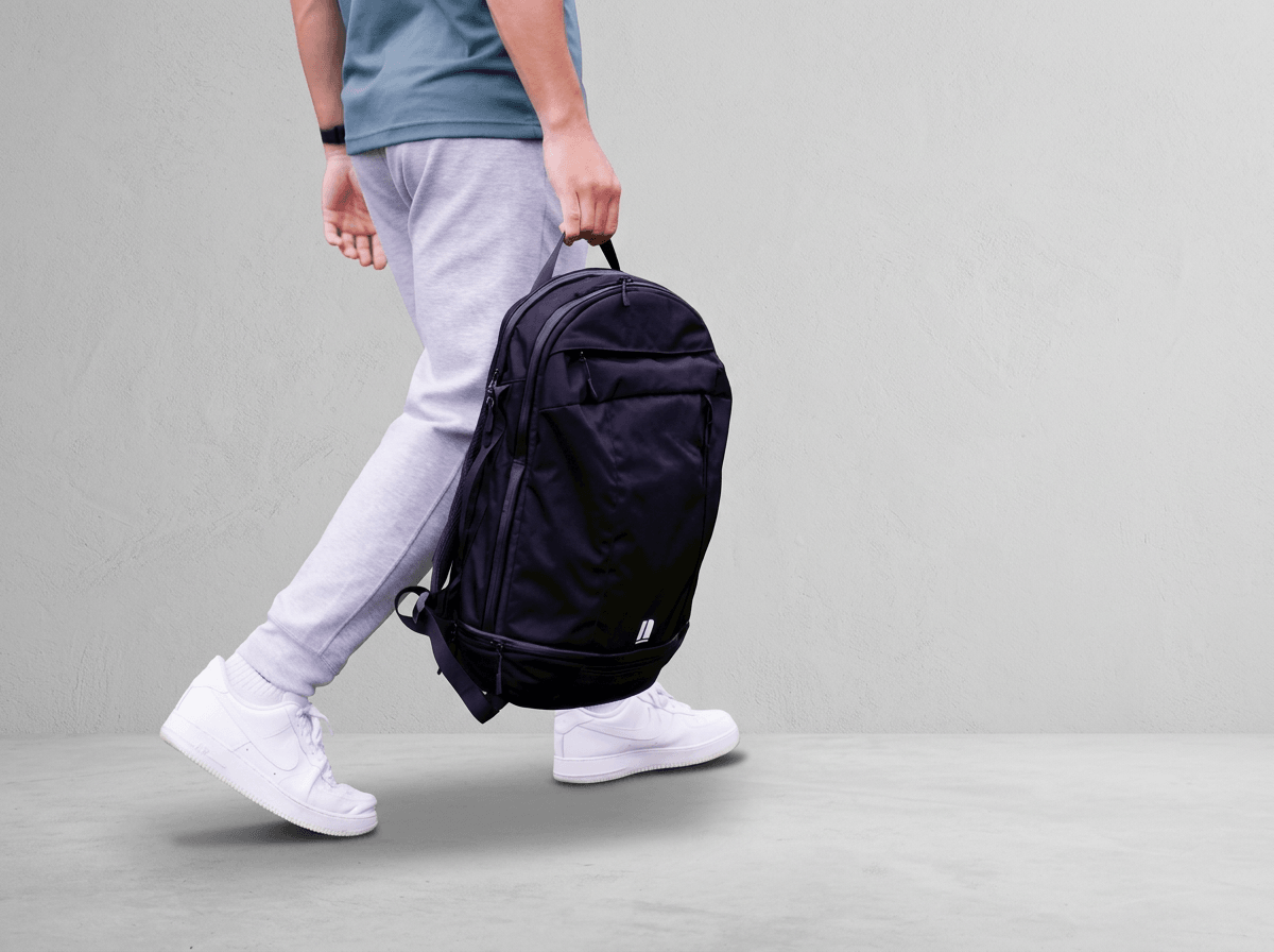 Varsity Packのロゴディテール